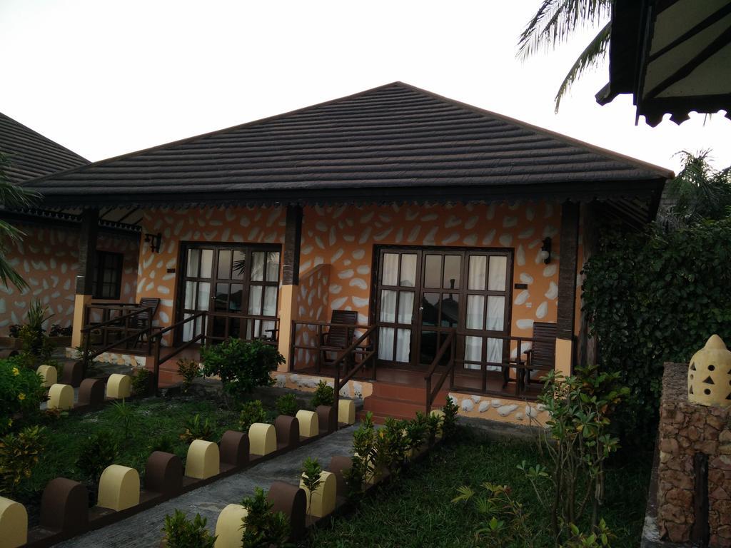פאג'ה Arabian Nights Hotel מראה חיצוני תמונה