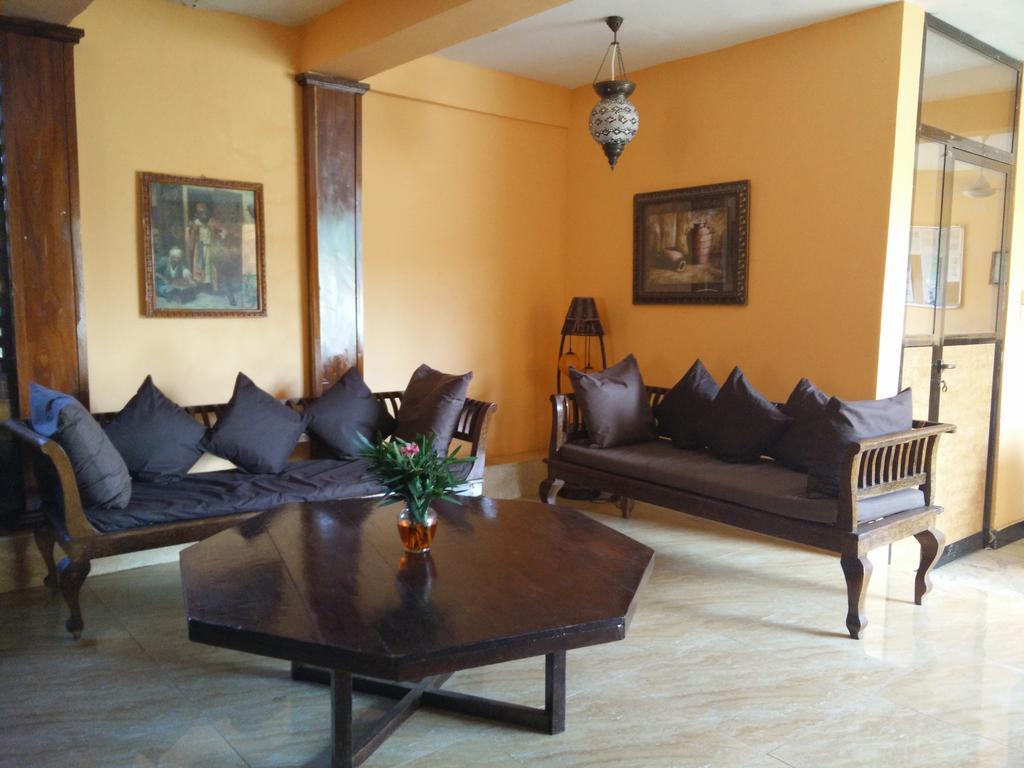 פאג'ה Arabian Nights Hotel מראה חיצוני תמונה