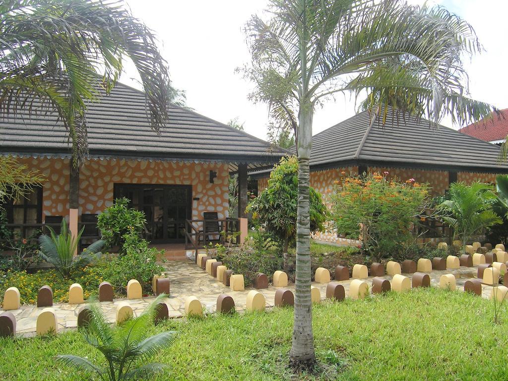 פאג'ה Arabian Nights Hotel מראה חיצוני תמונה