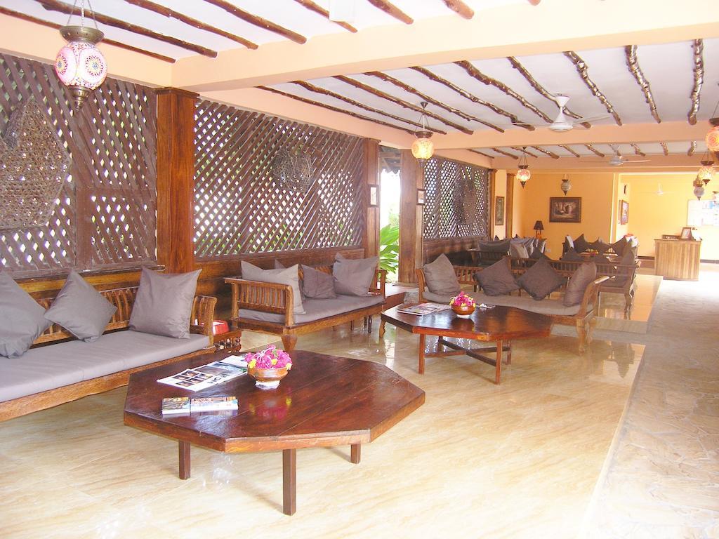 פאג'ה Arabian Nights Hotel מראה חיצוני תמונה