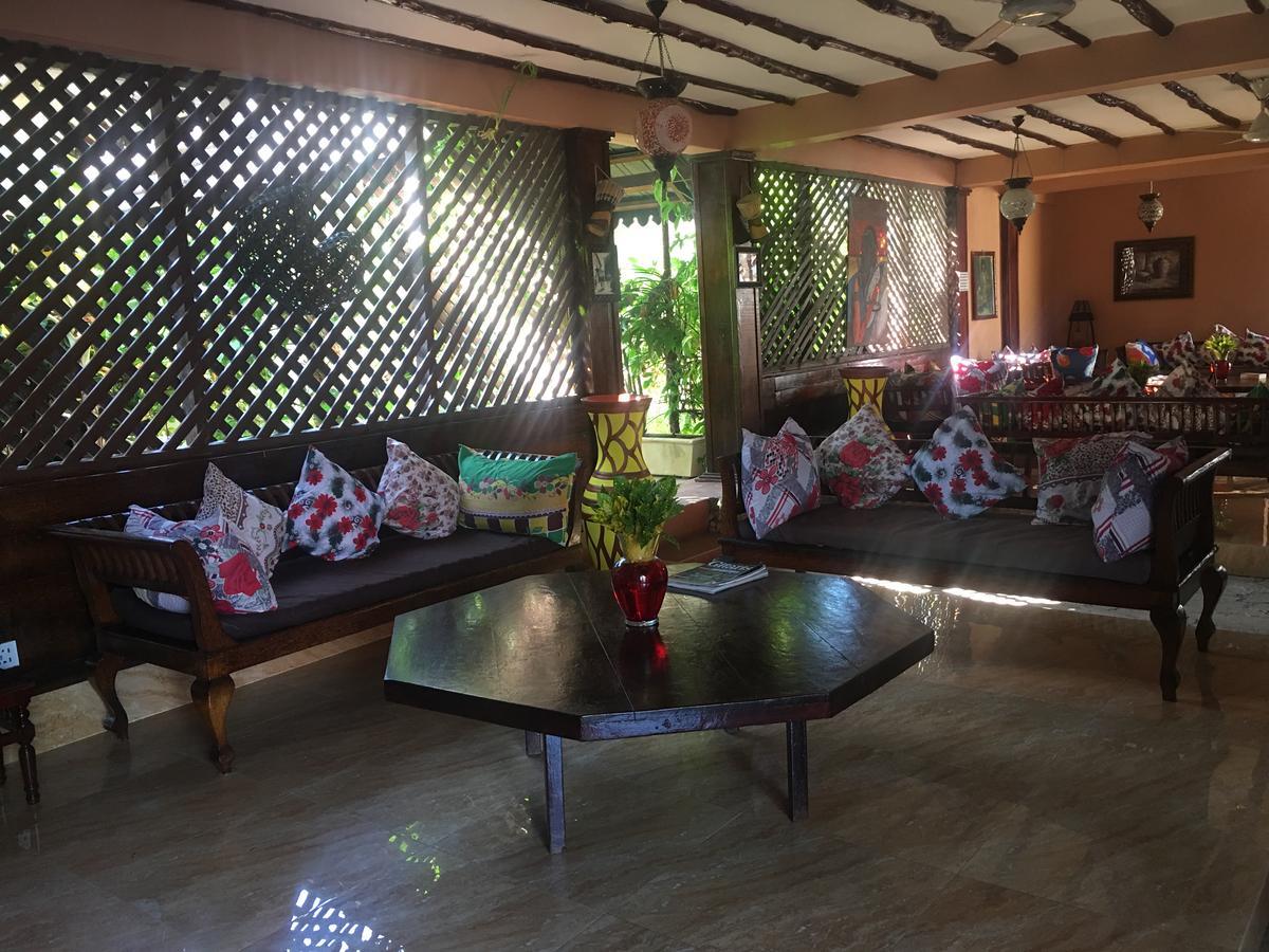 פאג'ה Arabian Nights Hotel מראה חיצוני תמונה
