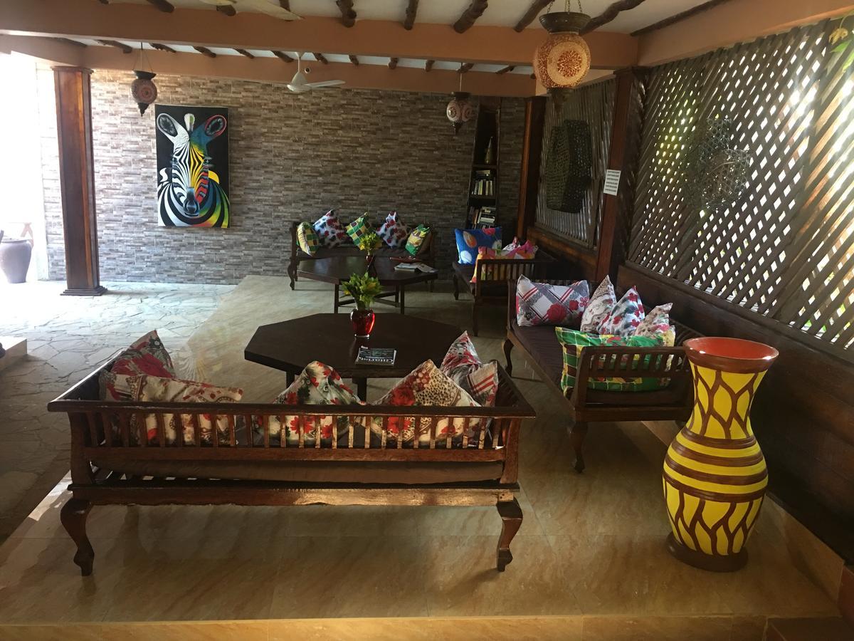 פאג'ה Arabian Nights Hotel מראה חיצוני תמונה