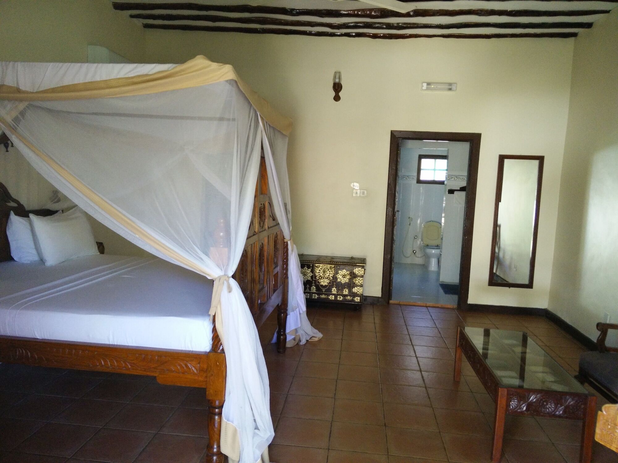פאג'ה Arabian Nights Hotel מראה חיצוני תמונה